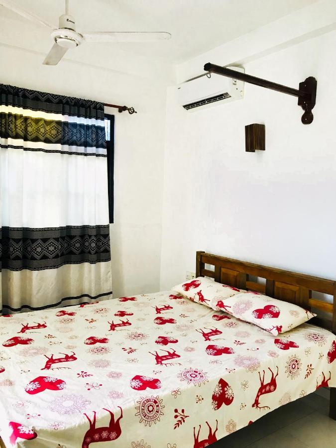 Dinu Villa Ґалле Екстер'єр фото